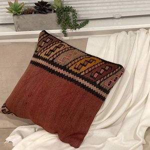 Handwoven wool pillow cover